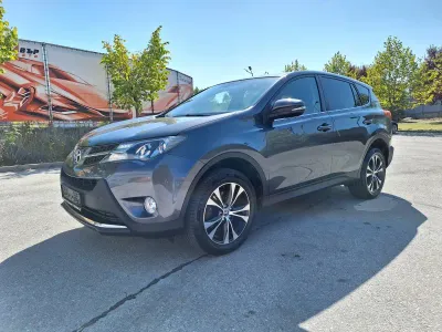 Toyota Rav4 2.0 d4d/Нави