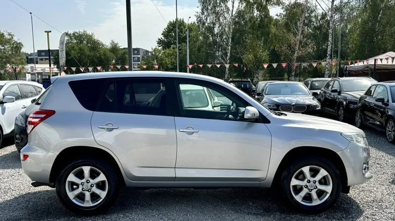 Toyota Rav4 2.2 D-4D 150HP FACELIFT EURO 5A Image 4