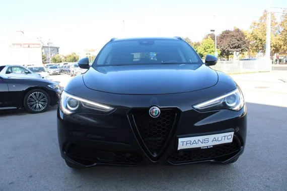 Alfa Romeo Romeo Alfa Romeo Stelvio 2.2 Mjt Q4 B-Tech AUTOMA Image 2